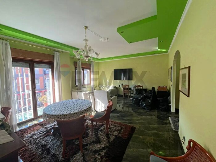 Appartamento quadrilocale in vendita in Viale di Tor Marancia, Roma