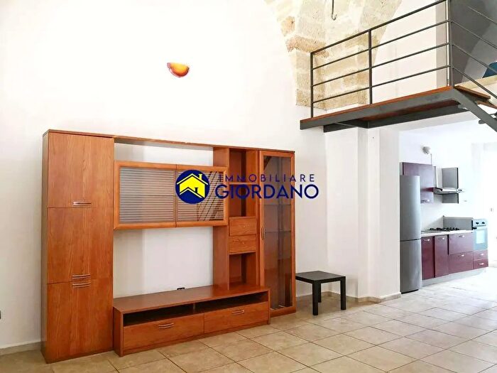 Casa trilocale in vendita in Via Camillo Benso Conte di Cavour, Trepuzzi