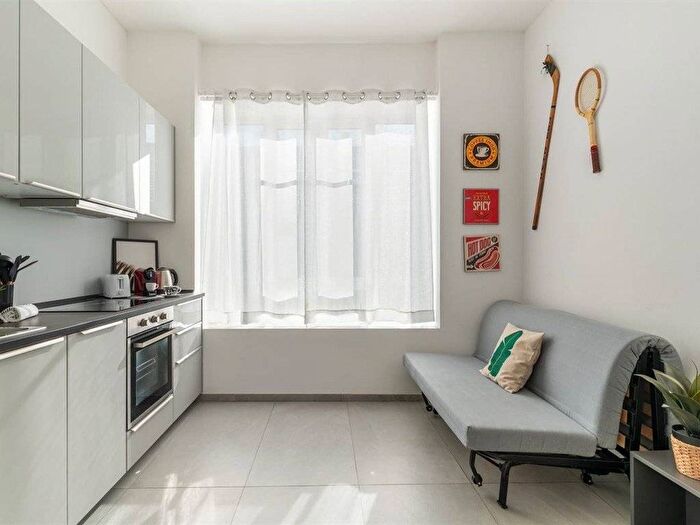 Appartamento bilocale in affitto in via baroni, Gratosoglio, Milano