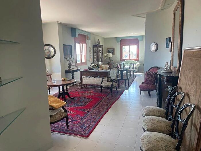 Appartamento con 10 locali in vendita in Siracusa