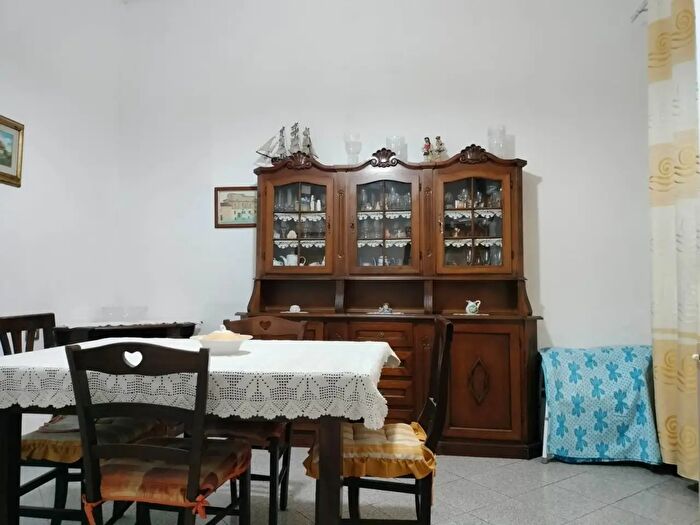 Appartamento trilocale in vendita in Campi Bisenzio