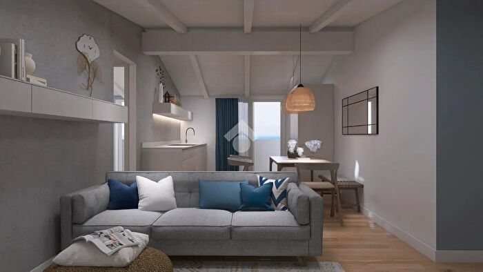 Appartamento trilocale in vendita in Viale Nicoloso da Recco, Cesenatico