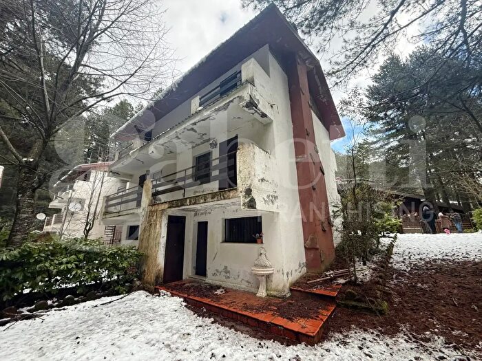 Casa con 5 locali in vendita in Villaggio Cutura, Taverna