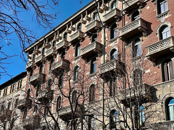 Appartamento trilocale in affitto in Washington, Milano