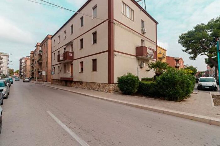 Appartamento trilocale in vendita in Via Onorato, Lucera