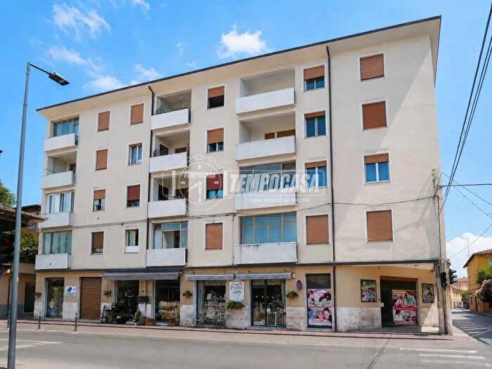 Appartamento quadrilocale in vendita in Via Giovan Battista Bellucci a, Vignola