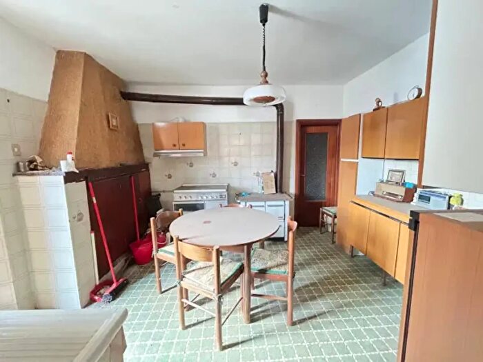 Appartamento trilocale in vendita in Piazza delle Mole, Vasanello