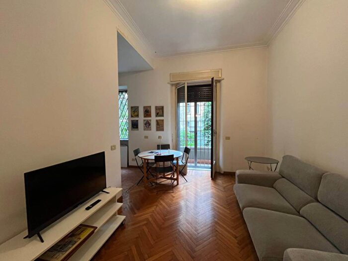Appartamento bilocale in affitto in Viale Giustiniano, Morgagni, Milano