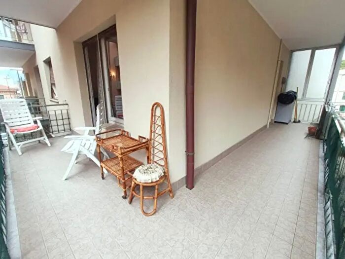 Appartamento trilocale in vendita in Piazza Carlo Bottaro, Pietra Ligure