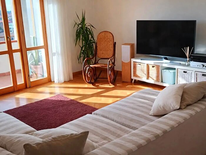 Appartamento con 5 locali in vendita in Empoli