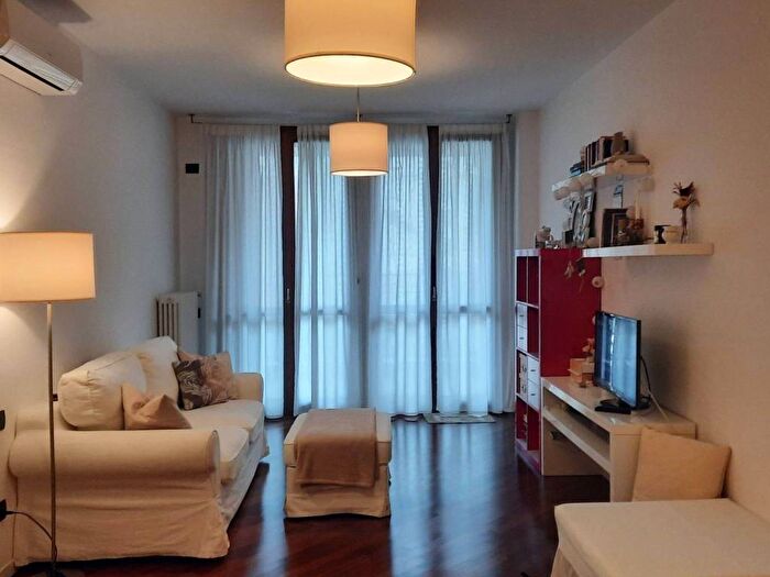 Appartamento monolocale in affitto in Corso Lodi, Lodi Brenta, Milano