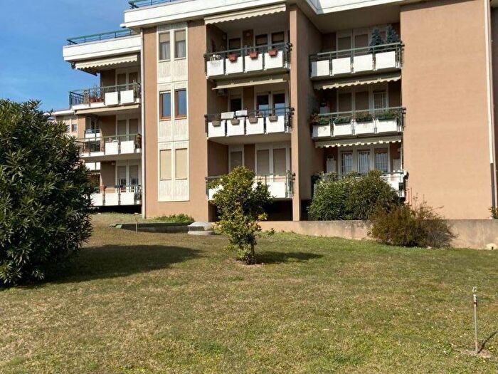 Appartamento trilocale in affitto in Via Olimpia, Desenzanino, Desenzano del Garda