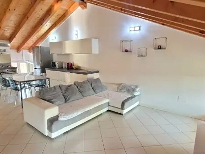 Appartamento trilocale in affitto in Via Palazzo, Montirone
