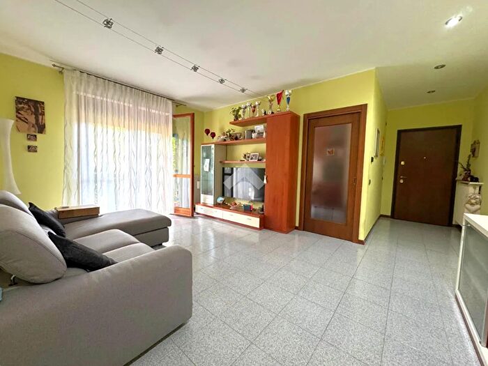 Appartamento quadrilocale in vendita in Via Talponera, Ponzano Veneto