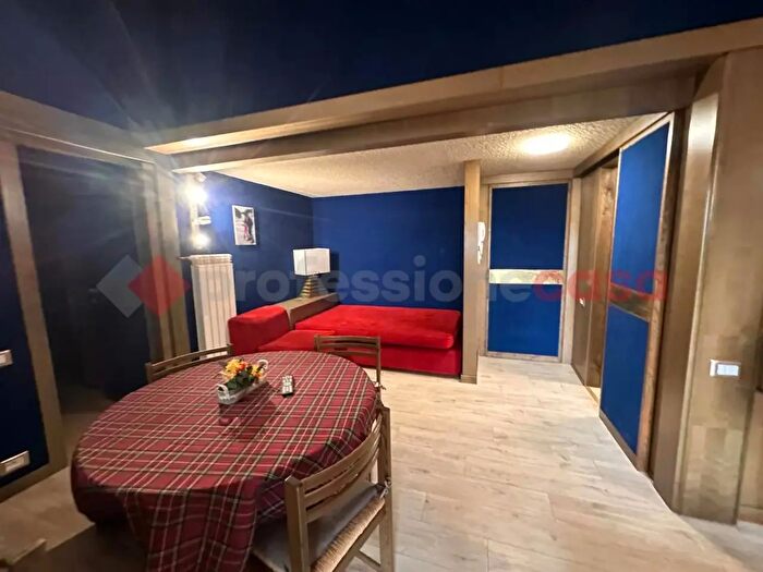 Appartamento trilocale in vendita in Via delle Pinete, Pescasseroli