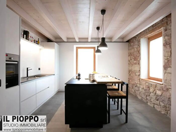 Casa con 6 locali in vendita in Via Pante, Trento