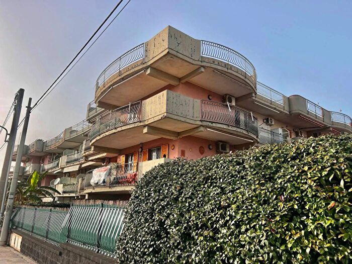 Appartamento trilocale in vendita in Mascali