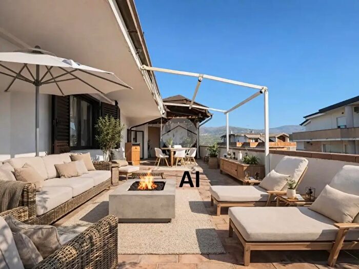 Appartamento quadrilocale in vendita in Via Trento, Montalto Uffugo