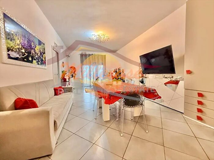 Appartamento trilocale in vendita in Viale Tica, Siracusa