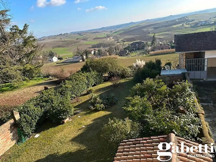 Appartamento quadrilocale in vendita in Via Beata Vergine delle Grazie, Casorzo