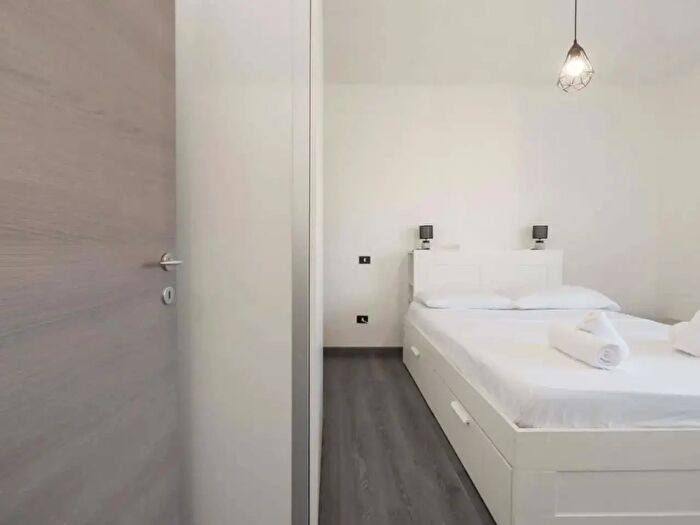 Appartamento monolocale in affitto in Viale Omero, Milano