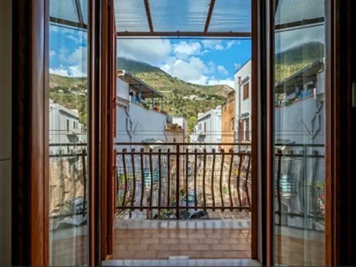 Appartamento con 5 locali in affitto in Cortile Lombardo, Castellammare Del Golfo