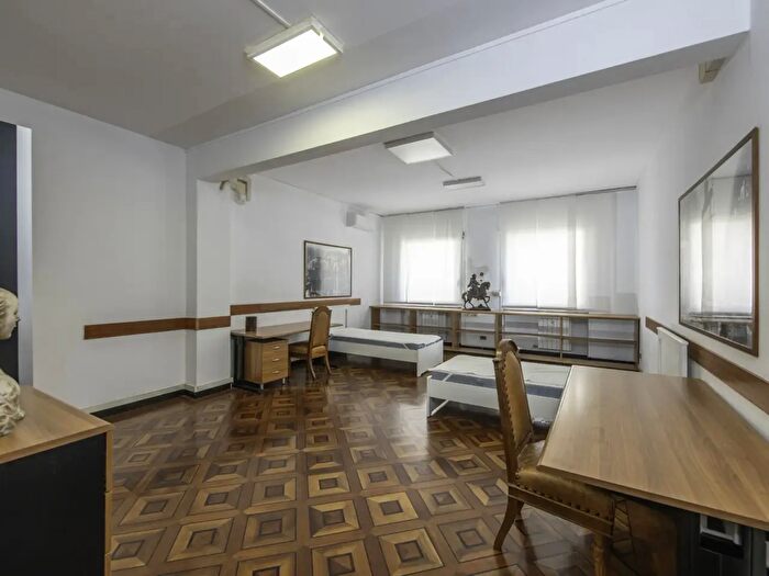 Appartamento quadrilocale in vendita in Via Giacomo Pedemonte, Genova