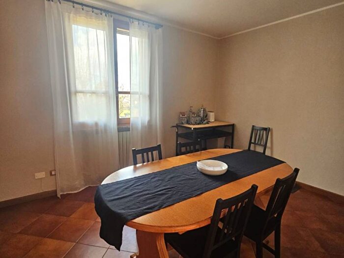 Appartamento con 5 locali in affitto in Centro, Quattro Castella