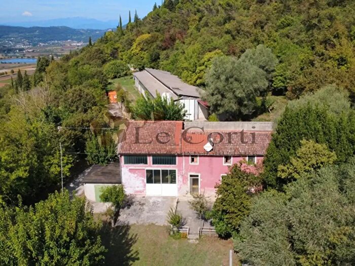 Casa con 7 locali in vendita in Sossano