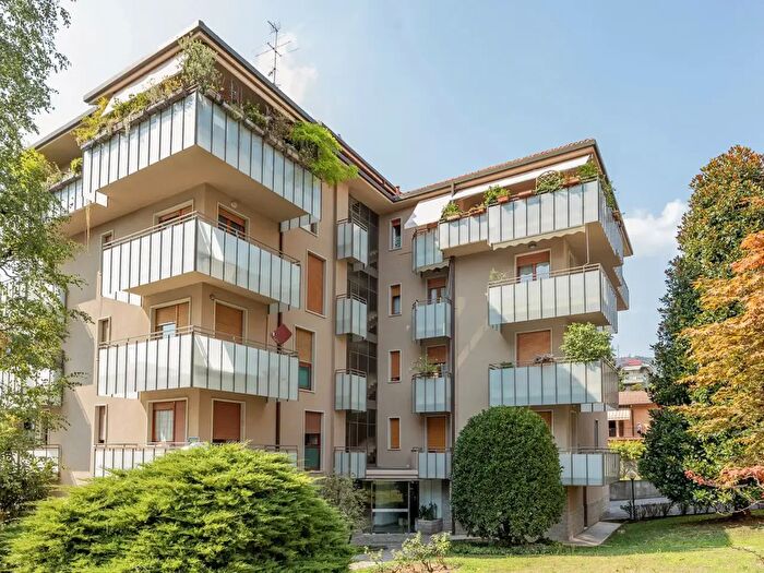 Appartamento con 5 locali in vendita in Via Tito Livio, Bergamo