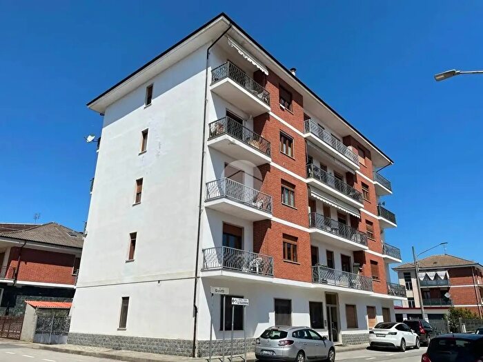 Appartamento trilocale in vendita in Via Giovanni Giolitti, Narzole