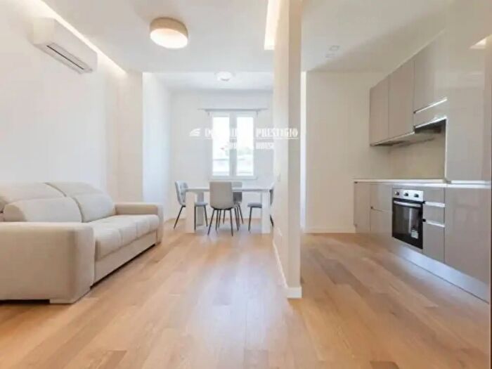 Appartamento bilocale in vendita in Via Edolo, Milano