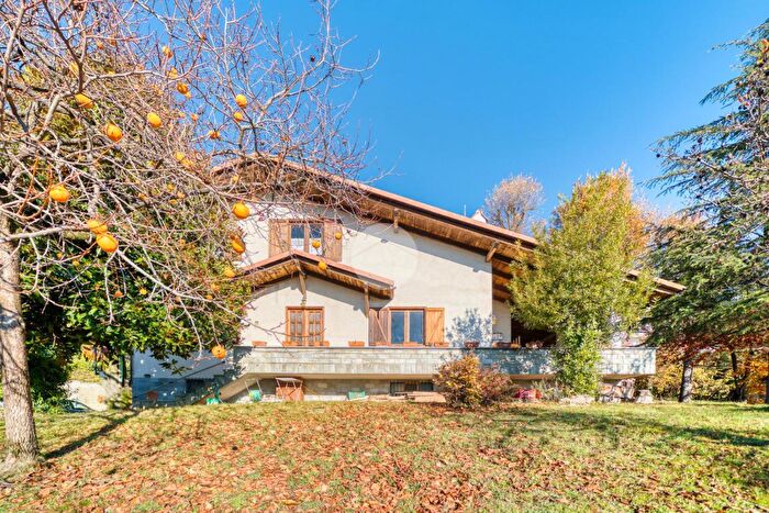 Casa con 6 locali in vendita in Borgata Molino, Valgioie