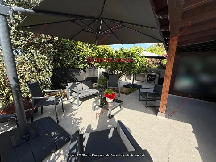 Casa quadrilocale in vendita in Altavilla Milicia