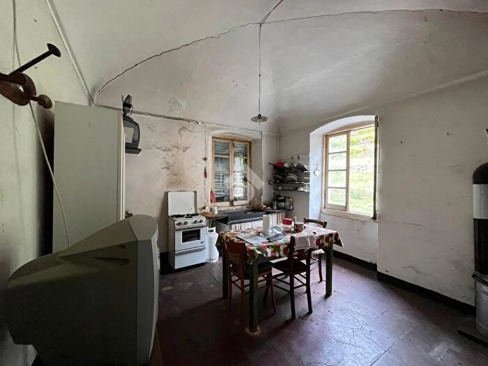 Appartamento con 5 locali in vendita in Via Pian dei Ratti, Orero