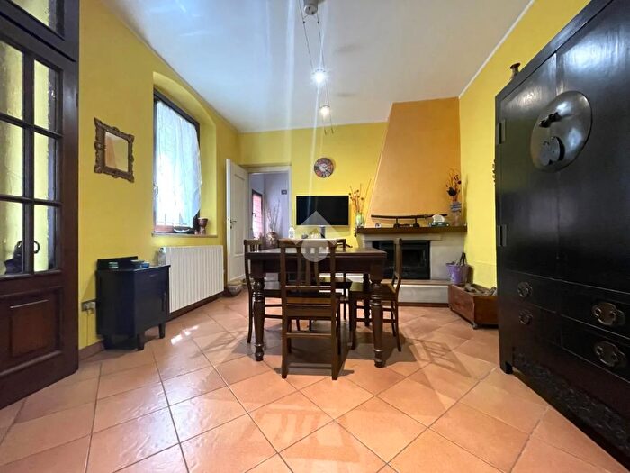 Casa con 5 locali in vendita in Via Giuseppe Mazzini, Pescarolo Ed Uniti