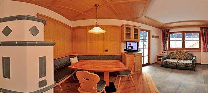 Appartamento trilocale in affitto in Via Mureda, Ortisei