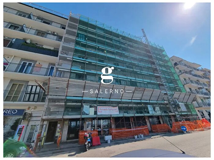 Appartamento bilocale in affitto in Via Lungomare Cristoforo Colombo, Salerno