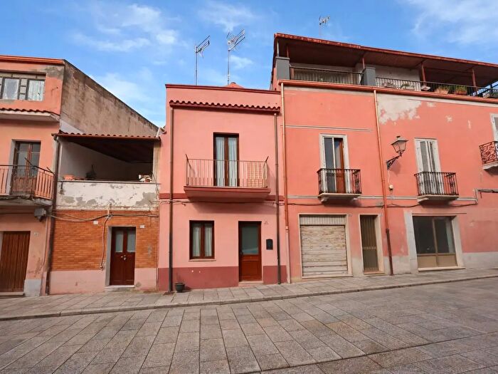 Casa bilocale in vendita in Via Pullo, Iglesias