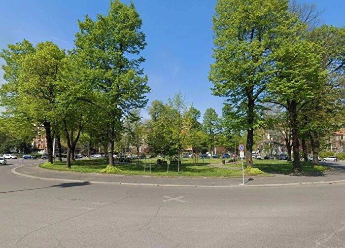 Appartamento con 6 locali in vendita in Milano