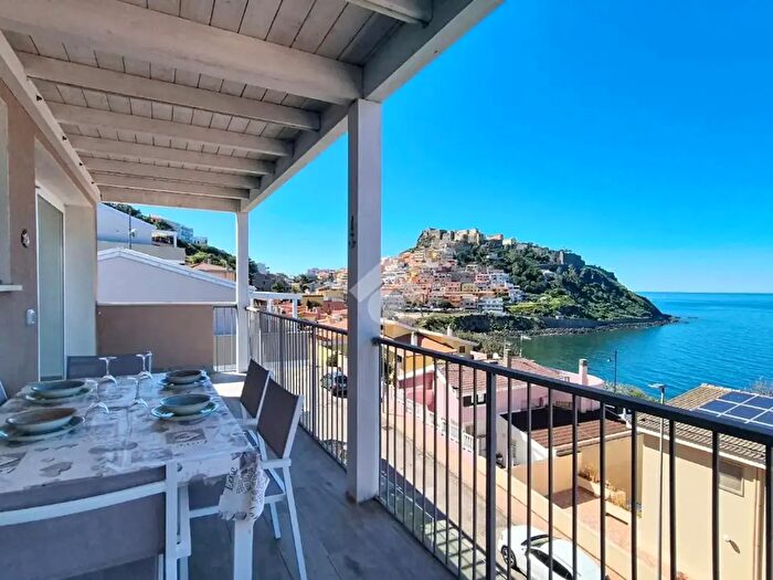 Appartamento trilocale in vendita in Via Antonio Segni, Castelsardo