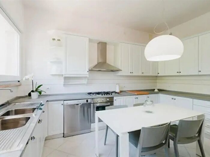 Casa con 6 locali in affitto in Via Settemb, Forte Dei Marmi