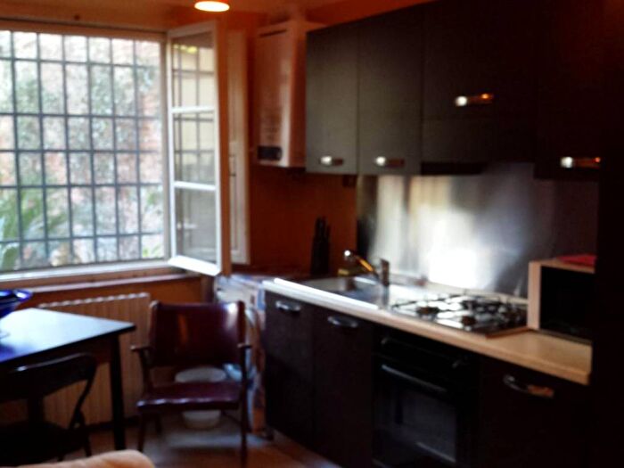 Appartamento bilocale in affitto in Piazza Santa Caterina, San Francesco, Pisa