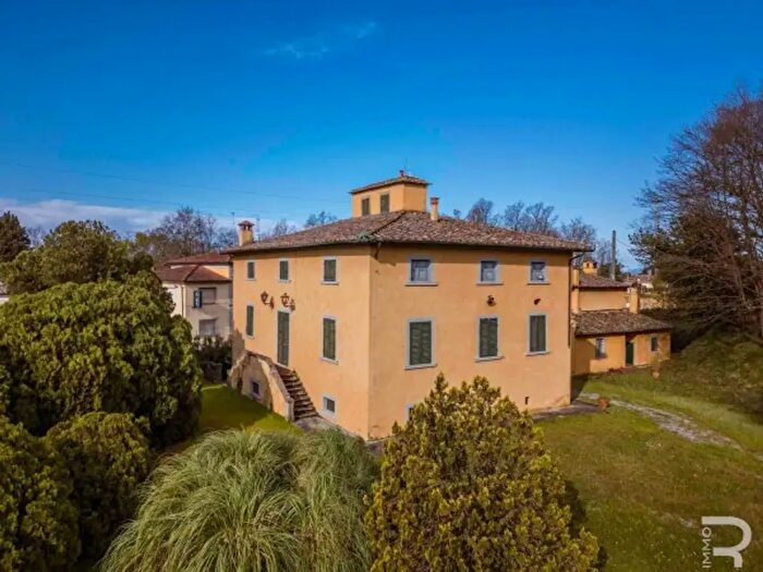 Casa con 6 locali in vendita in Strada Provinciale Pisana per Fucecchio, Fucecchio