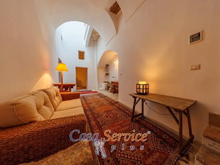 Casa quadrilocale in vendita in Via Arcivescovo Zezza, Ruffano