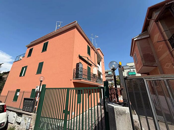 Appartamento bilocale in vendita in Via Acquapendente, Roma
