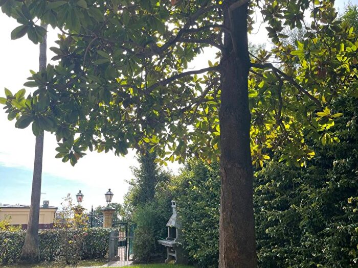 Appartamento quadrilocale in affitto in Via Giacomo Leopardi, Regione Paradiso, Alassio