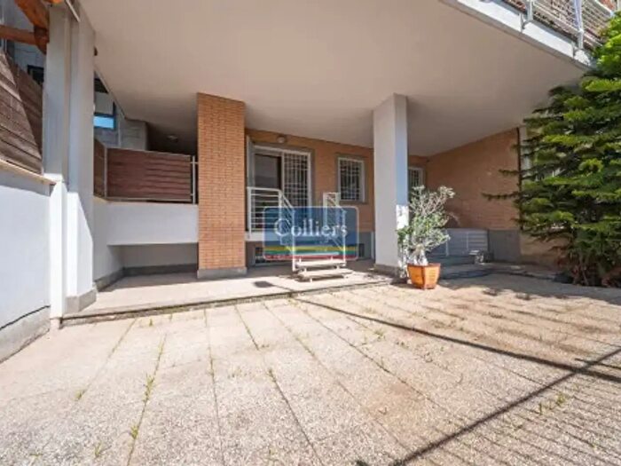 Appartamento trilocale in affitto in Via Marino Marini, Roma