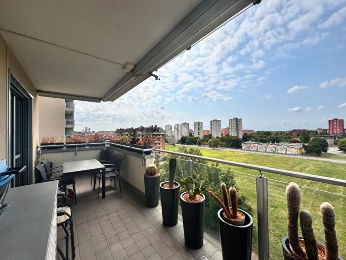 Appartamento trilocale in vendita in Via Castellanza, Milano