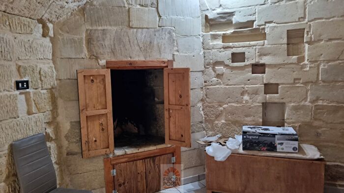 Casa con 5 locali in vendita in Via SantAntonio, San Donato Di Lecce